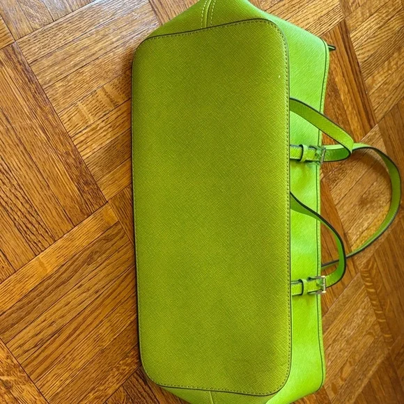 Michael Kors Lime Green Tote Bag - Picture 3 of 9
